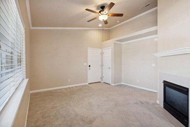 Foto del edificio - 7124 Ash Creek Heights