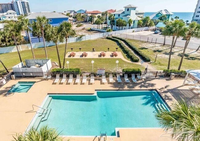 Foto del edificio - 13500 Sandy Key Dr