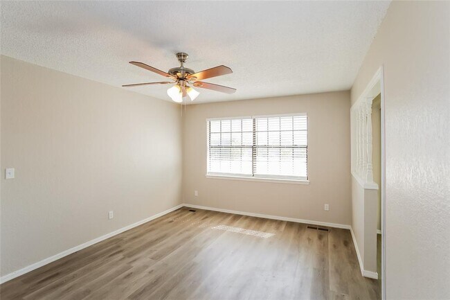 Foto del edificio - 436 NW 120th St