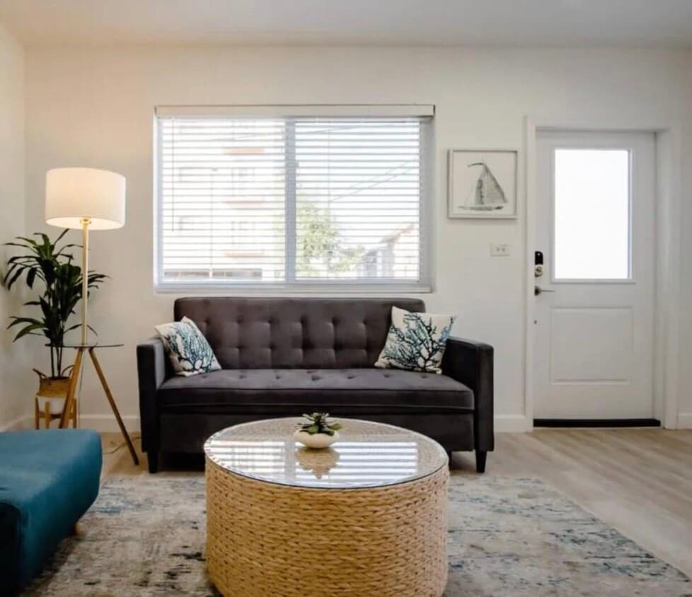 Primary Photo - 2160 NW 18th Ter