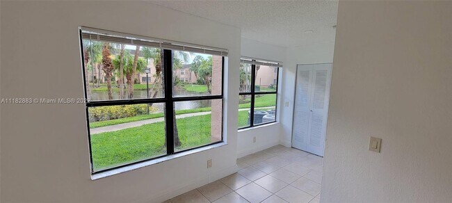 Building Photo - 2900 S University Dr