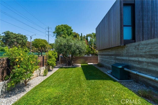 Building Photo - 762 Rosecrans Ave