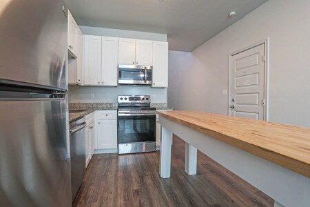 Foto principal - 3325 Brambleton Hill Pl