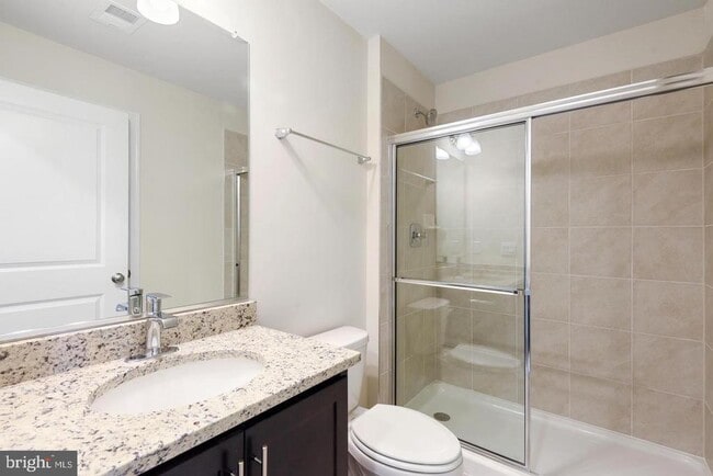 Building Photo - 568 Banquet Ln