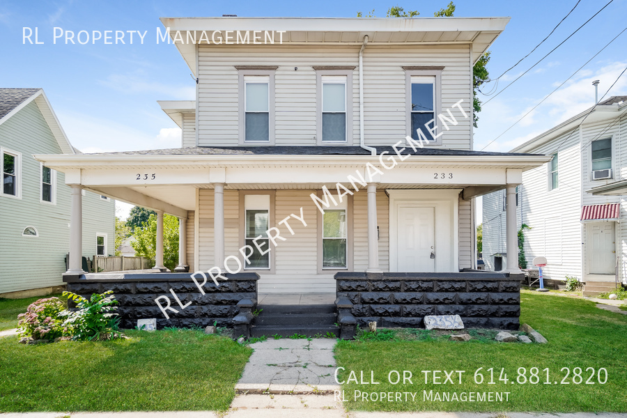 Primary Photo - Stunning 2 bedroom 1 bathroom duplex in Ne...