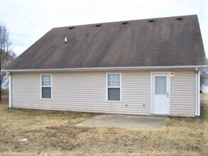 Building Photo - 1639 Jo Ann Dr