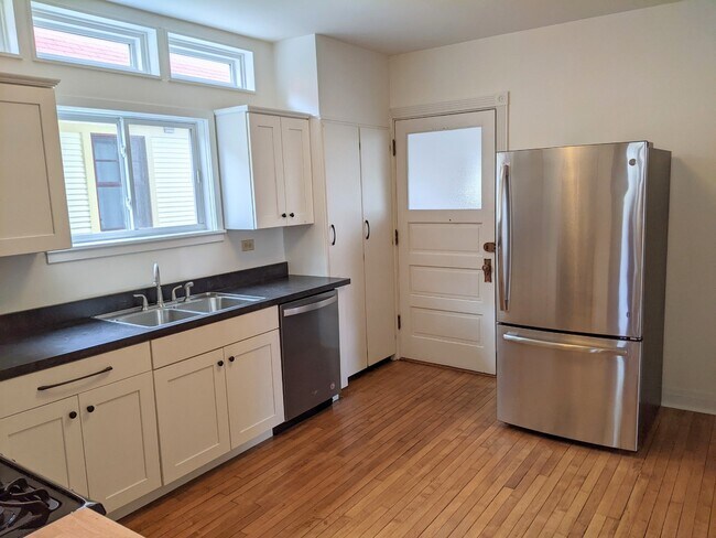 Foto del edificio - 1116 Ashland Ave