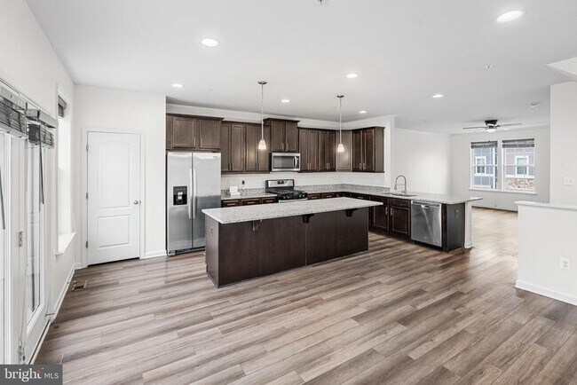 Foto del edificio - 6202 Davinci St