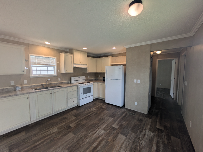 Building Photo - 3574 US-20