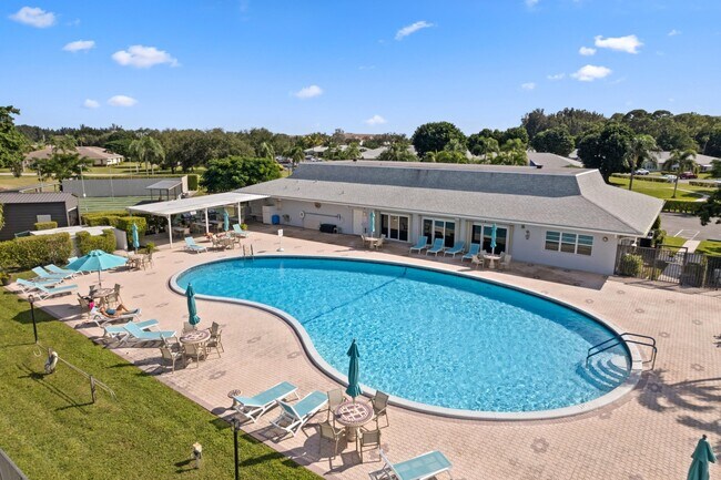 Building Photo - 14609 Canalview Dr