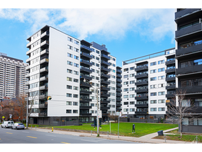 Building Photo - 100 Gloucester Street