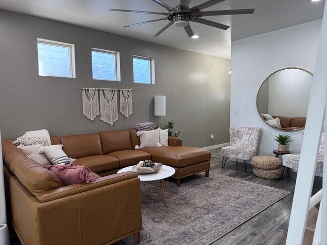 Foto del edificio - 2092 W Bella Ln