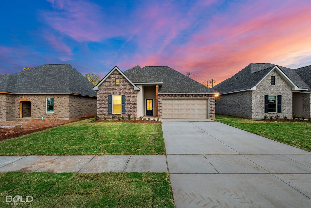 Primary Photo - Newly Built Home in Willow Heights