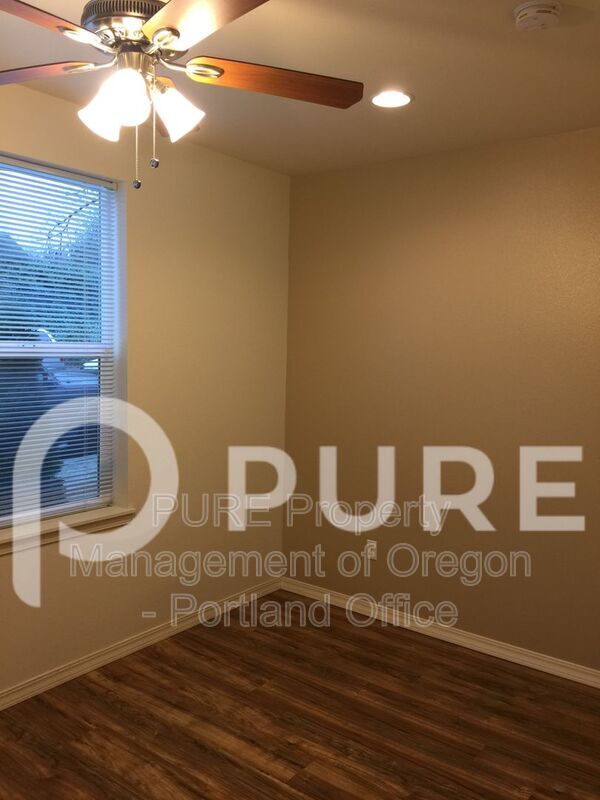 Foto del edificio - 5490 SE Milwaukie Ave