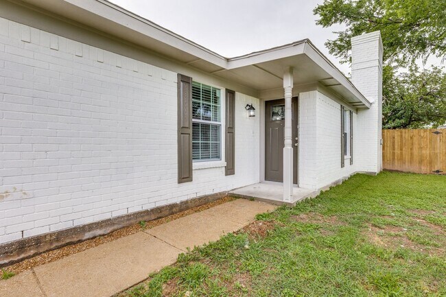Building Photo - 7304 Vista Cliff Dr