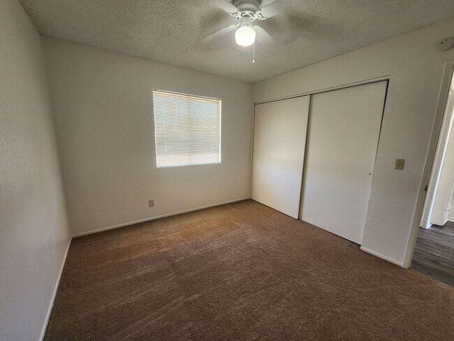 Foto del edificio - 2 Bedroom home COMING SOON!!!!