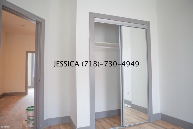 Foto del edificio - 483 Dekalb Ave