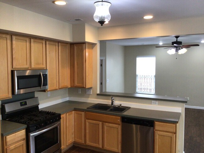 Foto del edificio - 7534 Sparkleberry Dr