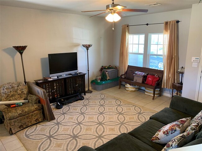 Building Photo - 155 Gambel Oak Way