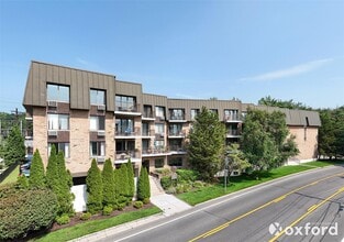 Building Photo - 560 Halstead Ave