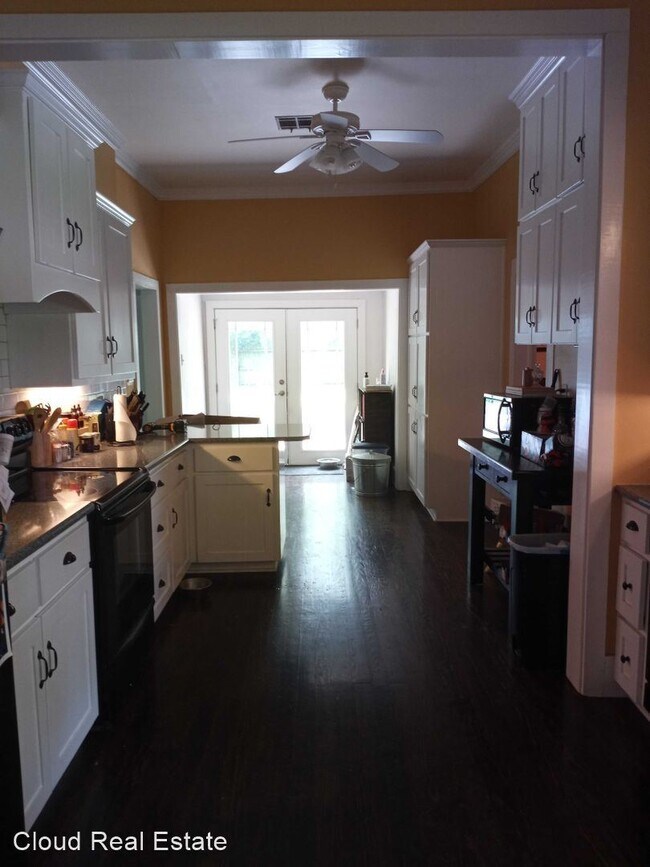 Building Photo - 3 br, 2 bath House - 1130 N. Wall St