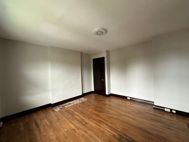 Building Photo - 3 Bedroom Townhome in Pittsburgh