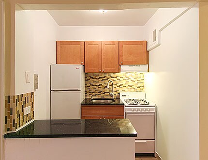 Primary Photo - 36-25 Parsons Blvd