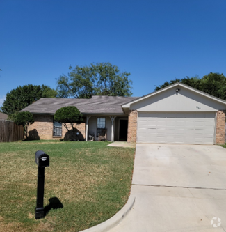 Building Photo - 941 Aspen Ct