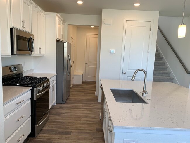 Foto del edificio - 8993 Redfield Ln