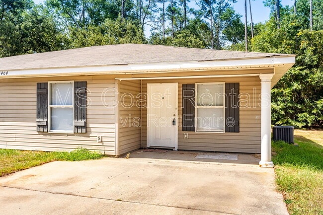 Building Photo - 4404-30th 1/2 St