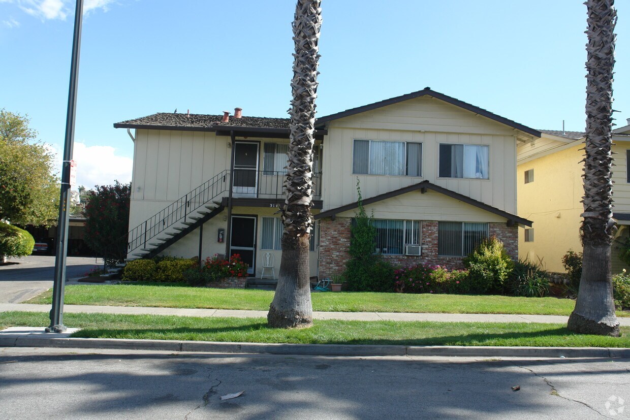 Building Photo - 3118 Pearl Ave