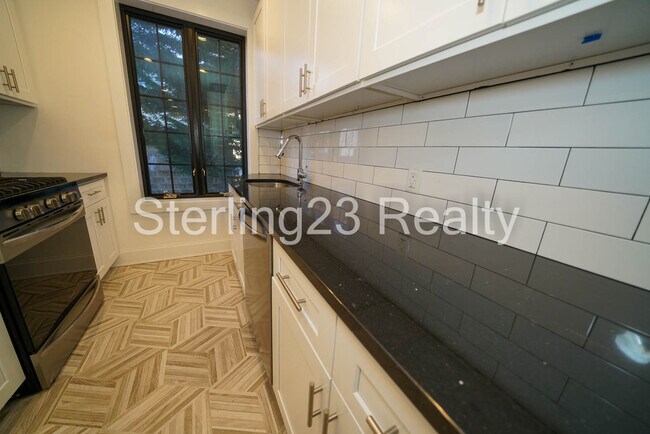 Building Photo - 2539 22nd St