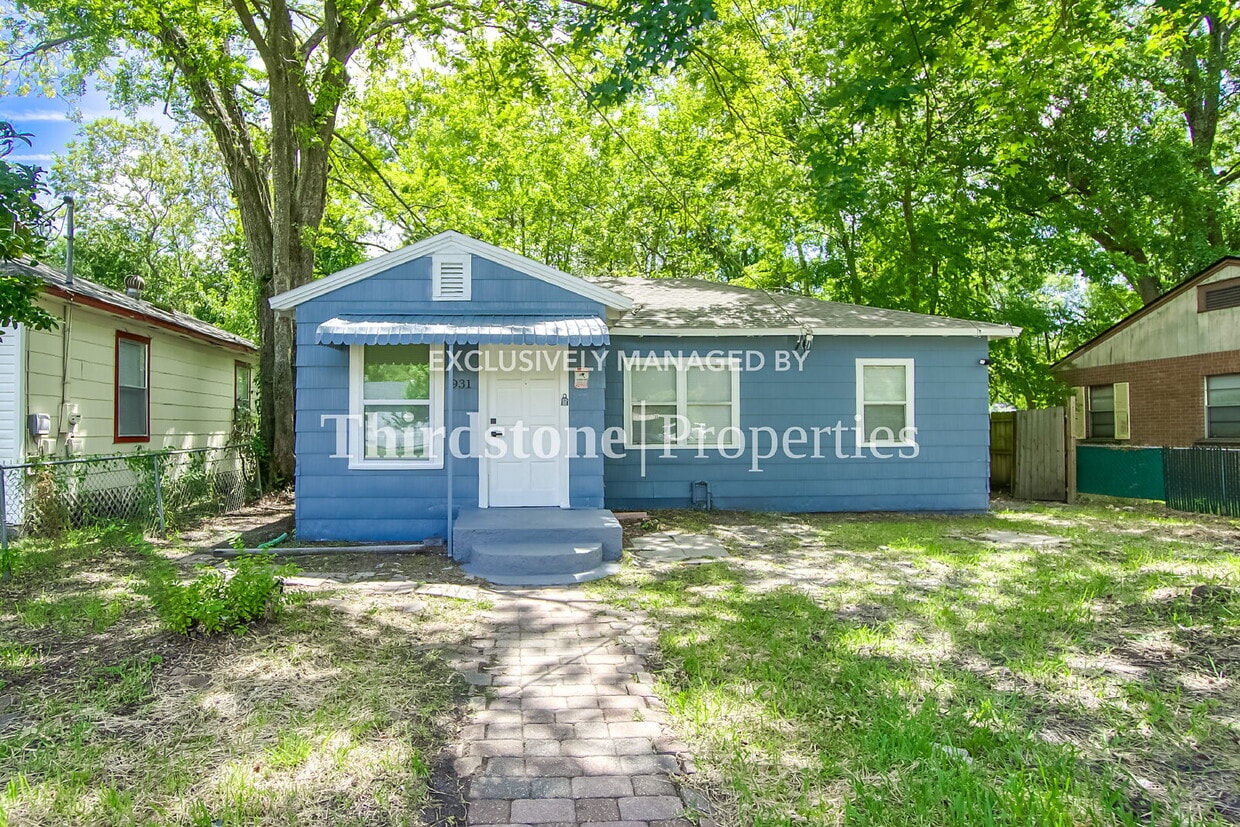 Primary Photo - 931 Huron St