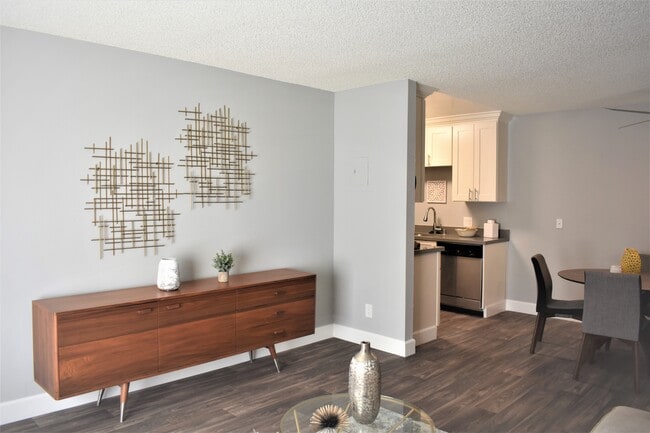 Building Photo - Sunnyvale Town Center Apartments