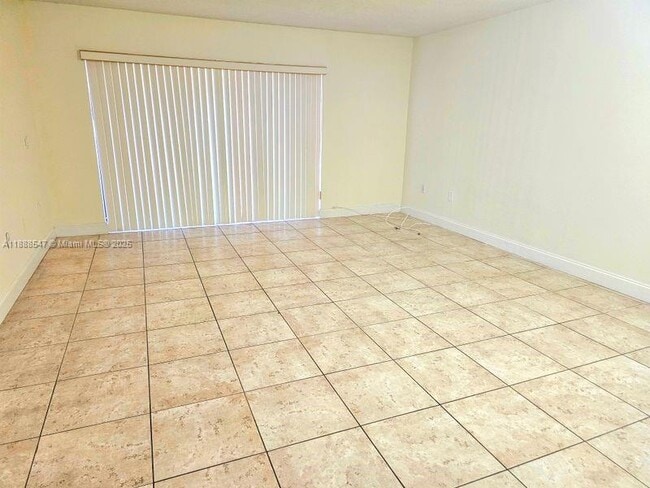 Foto del edificio - 8415 SW 107th Ave