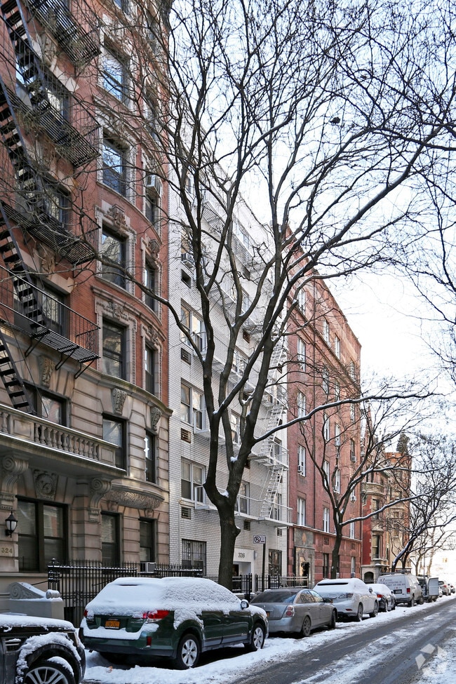 Building Photo - 326 W 83rd St