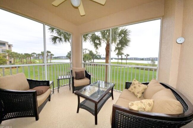 Foto del edificio - 8076 Queen Palm Ln