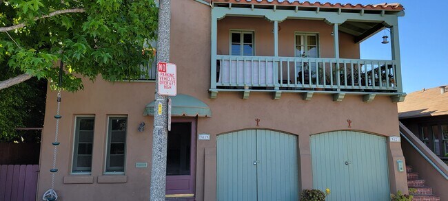 Foto del edificio - 3819 E 3rd St