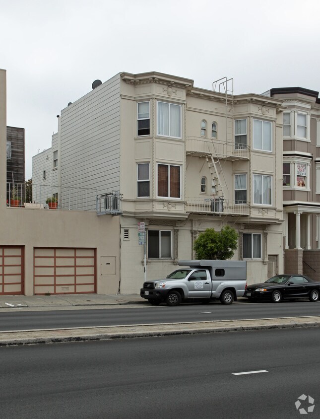Building Photo - 519 Guerrero St