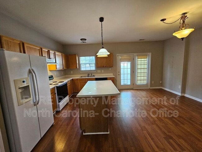 Building Photo - 1232 Rocket Ln