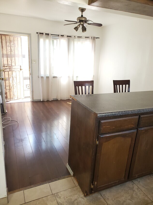 Sala de estar - 2176 W 26th Pl