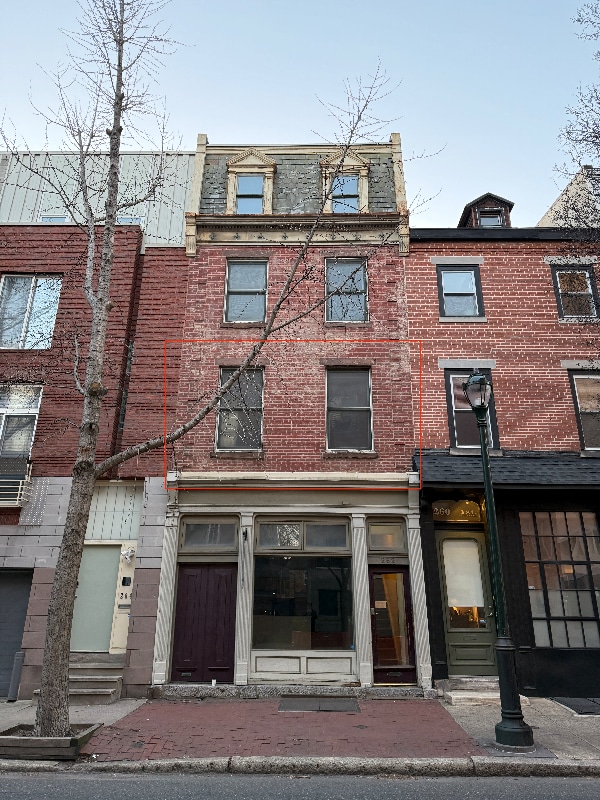 Primary Photo - 262 S 11th St
