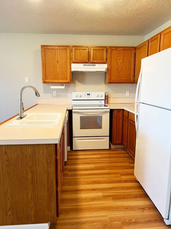 Foto del edificio - 782 N Cloverleaf Loop