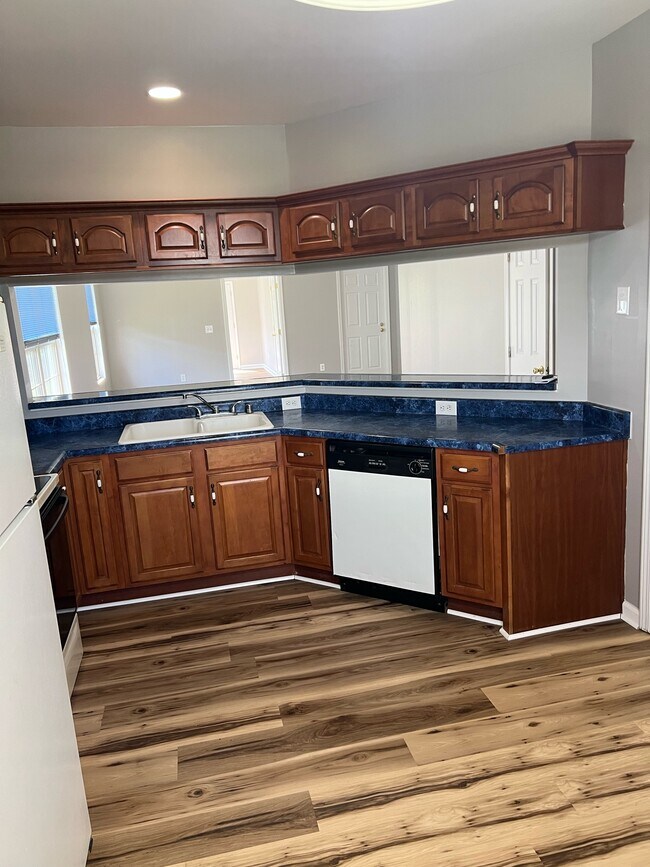 Foto del edificio - 100 Yorkshire Dr