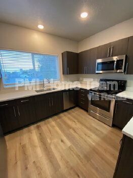 Foto del edificio - 2874 Kiesel Ave