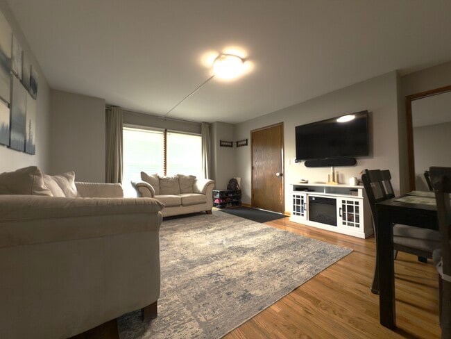 Building Photo - 1202 E Ardyce Ln