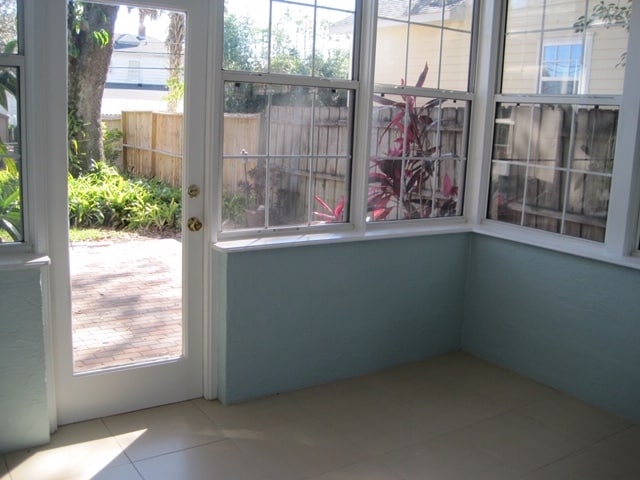 solárium - 612 Stetson St