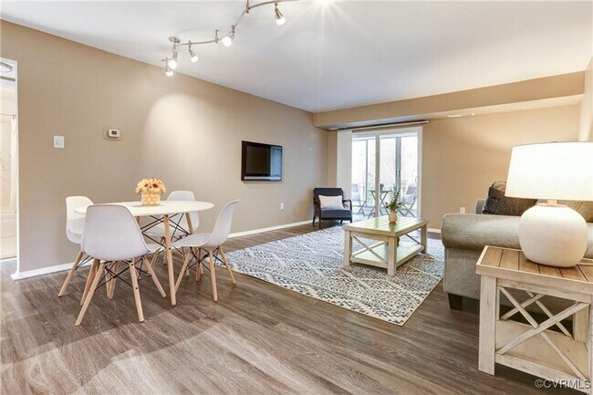 Foto del edificio - Amenities and Utilities included Richmond Condo Near VCU and UR