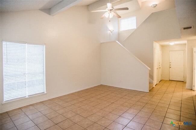 Building Photo - 115 Crest Dr