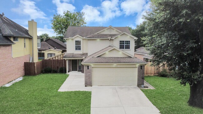 Building Photo - 5035 E Pagewick Dr